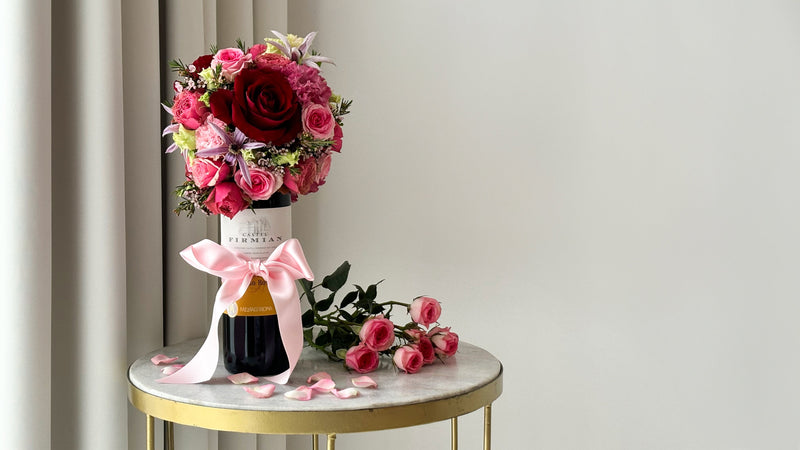 Bloemen met cadeau