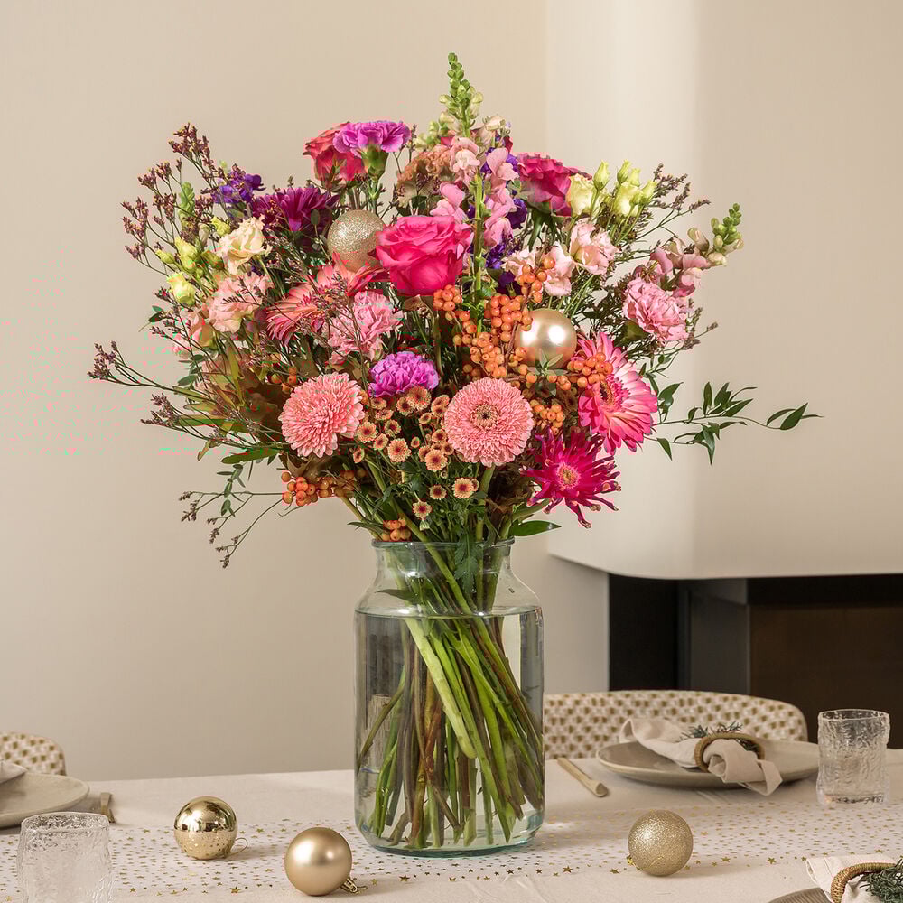 Flowery Christmas bouquet