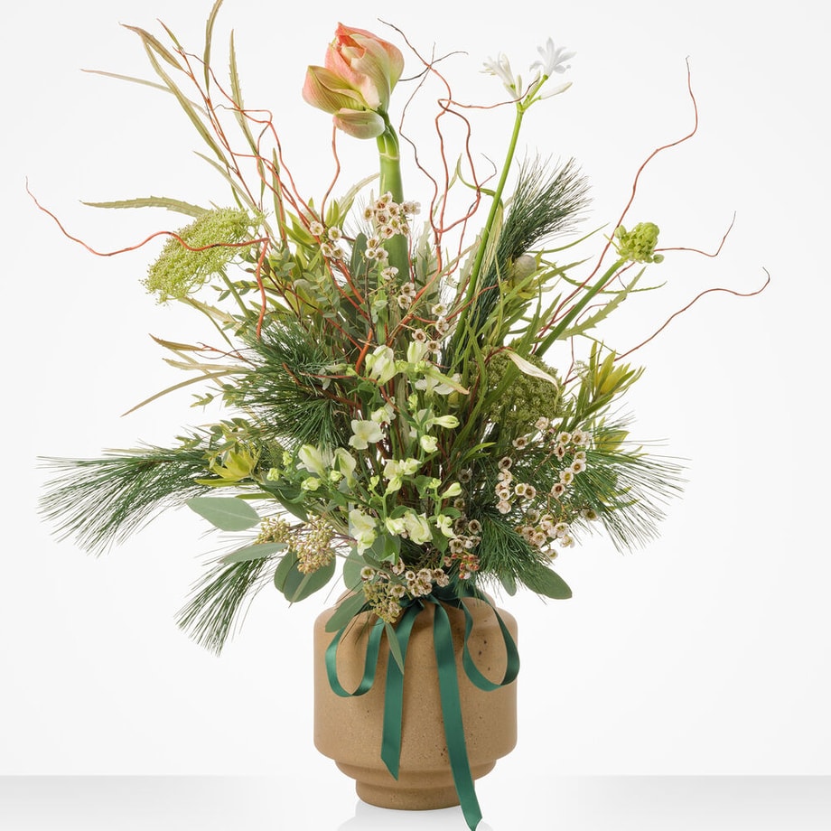 December splendor bouquet