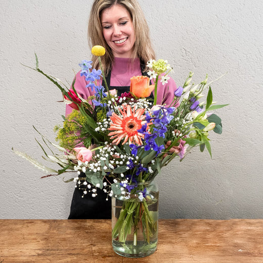 Monthly bouquet April