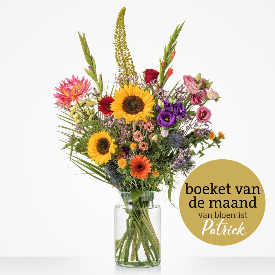 Monthly bouquet of August