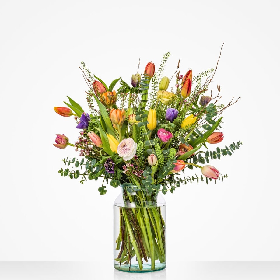 Colorful spring bouquet