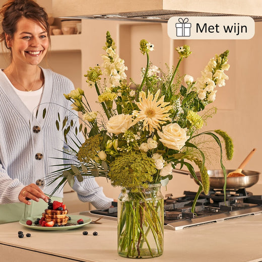 Wonderful white bouquet (gift set with wine)