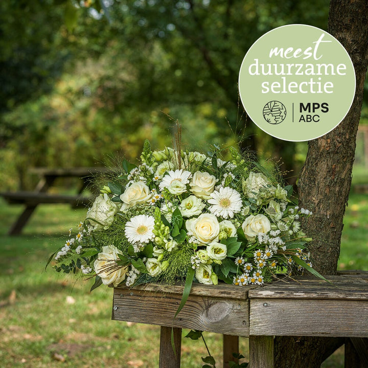 Groen Gekeurd wit rouwstuk