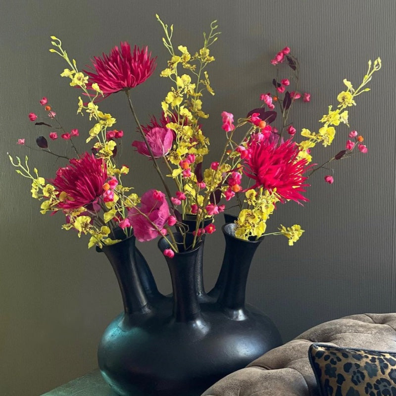 Horn Vase 7 Openings Black